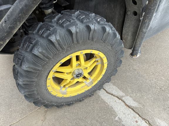 Image of John Deere XUV 835R equipment image 1