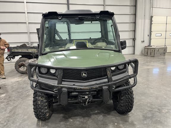 Image of John Deere XUV 835R equipment image 4