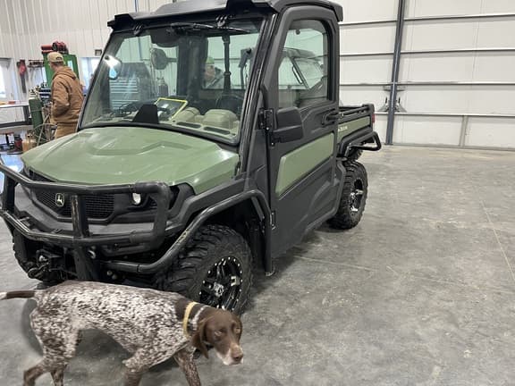 Image of John Deere XUV 835R equipment image 2