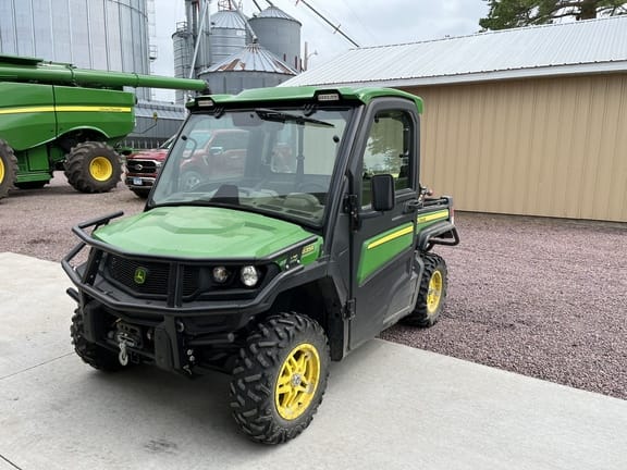 Main image John Deere XUV 835R