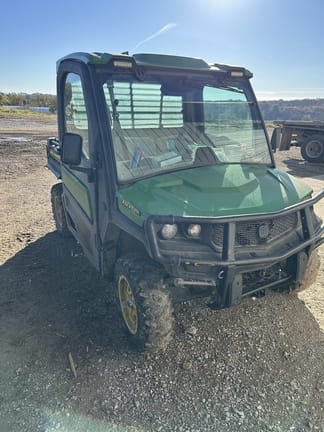 2019 John Deere XUV 835R Equipment Image0