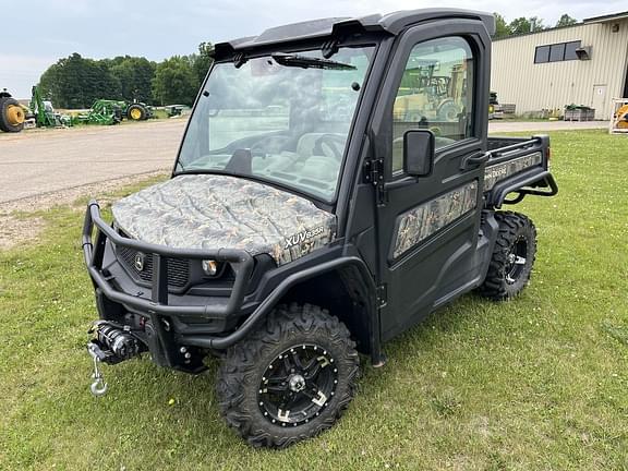 Image of John Deere XUV 835R Primary image