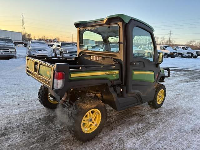 Image of John Deere XUV 835R equipment image 3