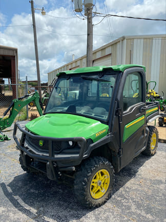 Main image John Deere XUV 835R