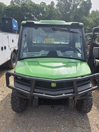 Image of John Deere XUV 835R equipment image 1