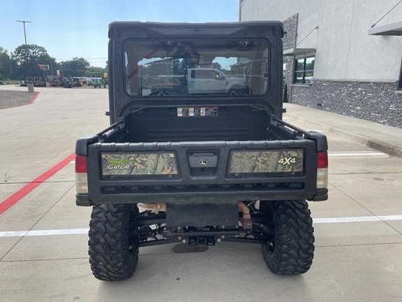 Image of John Deere XUV 835R equipment image 3