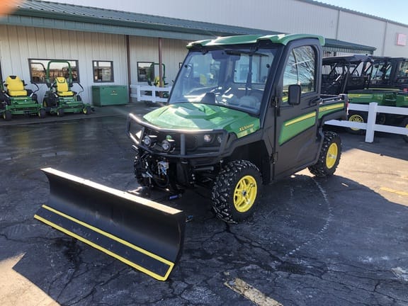Main image John Deere XUV 835R