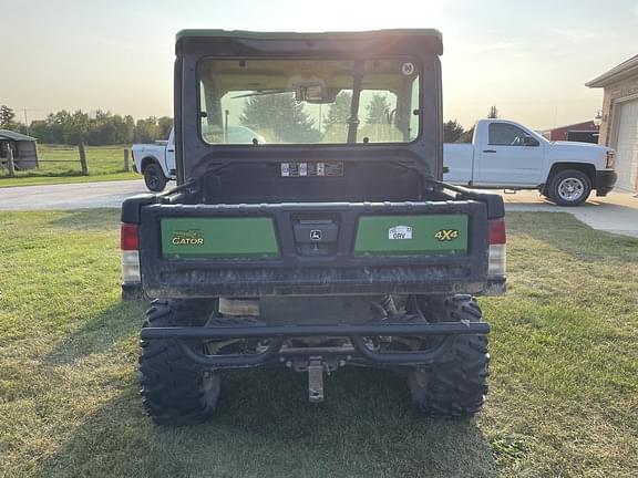 Image of John Deere XUV 835R equipment image 3