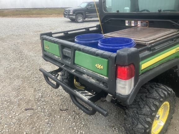 Image of John Deere XUV 835R equipment image 4