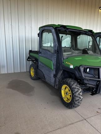 Image of John Deere XUV 835R equipment image 2