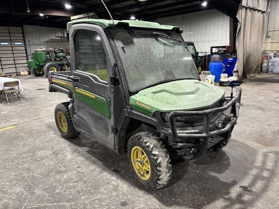 Image of John Deere XUV 835R Primary image