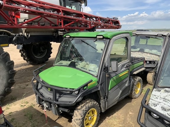 Main image John Deere XUV 835R
