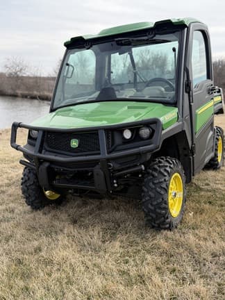 Image of John Deere XUV 835R equipment image 4