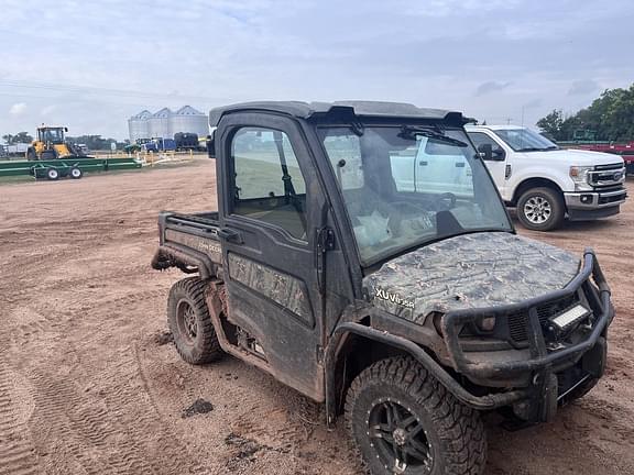 Image of John Deere XUV 835R equipment image 2