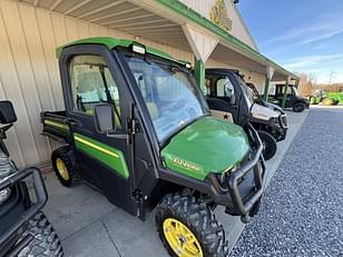 Main image John Deere XUV 835R