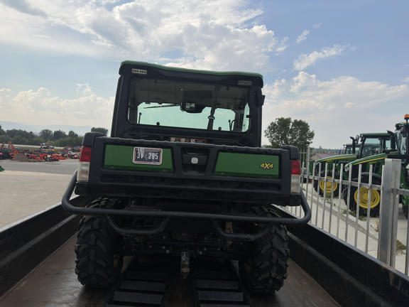 Image of John Deere XUV 835R equipment image 4