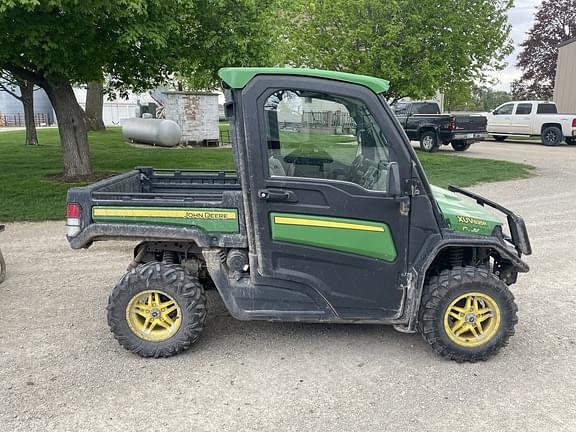 Image of John Deere XUV 835R equipment image 3