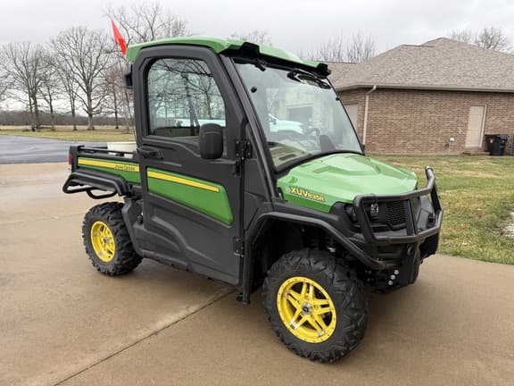 Image of John Deere XUV 835R equipment image 3