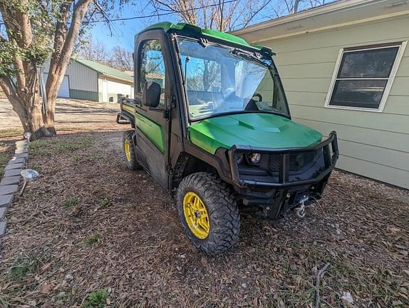 Image of John Deere XUV 835R equipment image 3