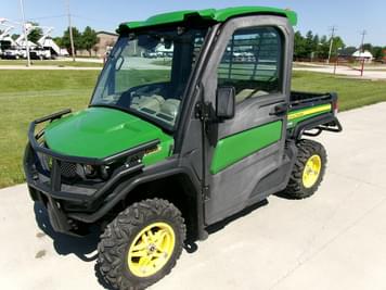 Main image John Deere XUV 835R