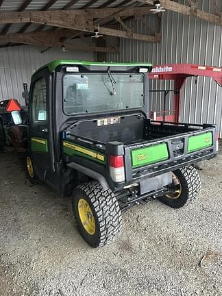 Image of John Deere XUV 835R equipment image 3