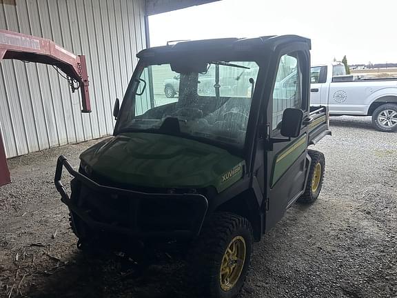 Image of John Deere XUV 835R equipment image 2
