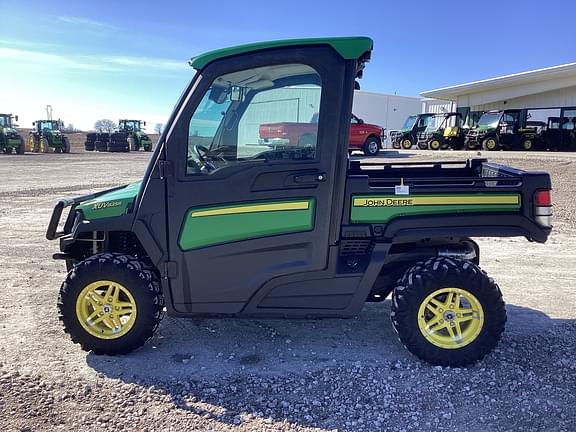 Image of John Deere XUV 835R equipment image 2