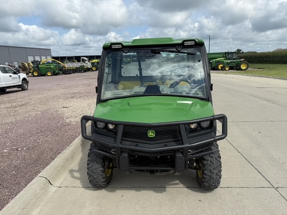 Image of John Deere XUV 835R equipment image 1