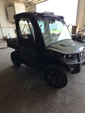Image of John Deere XUV 835R equipment image 2