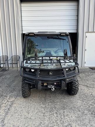 Image of John Deere XUV 835R equipment image 1