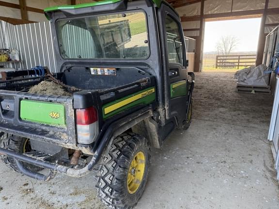 Image of John Deere XUV 835R equipment image 4