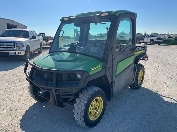 Image of John Deere XUV 835R equipment image 4