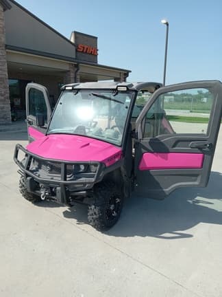 Image of John Deere XUV 835R equipment image 1