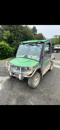 Image of John Deere XUV 835R equipment image 1