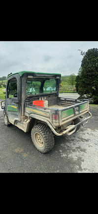 Image of John Deere XUV 835R equipment image 3