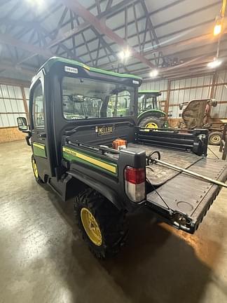 Image of John Deere XUV 835R equipment image 3