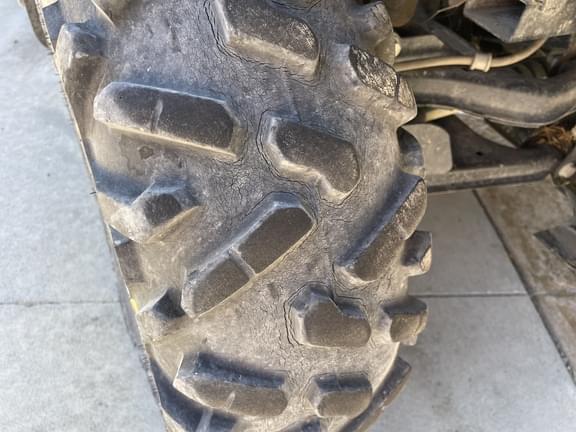 Image of John Deere XUV 835R equipment image 4