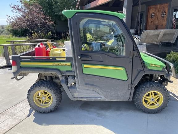 Image of John Deere XUV 835R equipment image 1