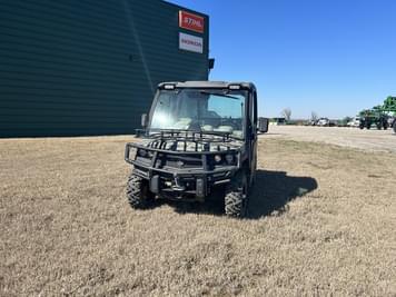 Main image John Deere XUV 835R