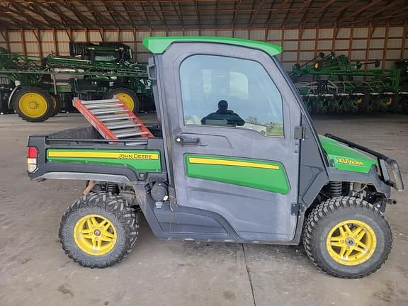 Image of John Deere XUV 835R Primary Image