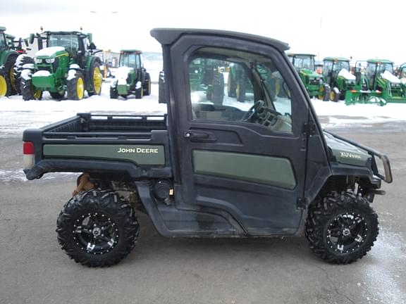 Image of John Deere XUV 835R equipment image 4