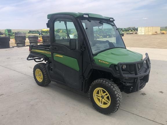 Image of John Deere XUV 835R equipment image 4