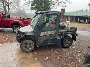 2019 John Deere XUV 835R Image