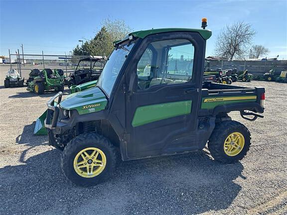 Image of John Deere XUV 835R Primary image