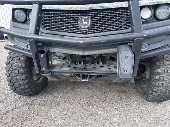 Image of John Deere XUV 835R equipment image 4