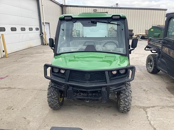 Image of John Deere XUV 835R equipment image 1