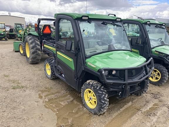 Image of John Deere XUV 835R equipment image 3