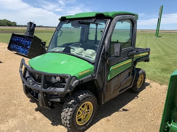 Image of John Deere XUV 835R equipment image 1