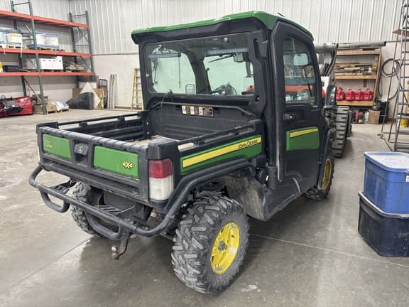 Image of John Deere XUV 835R equipment image 4