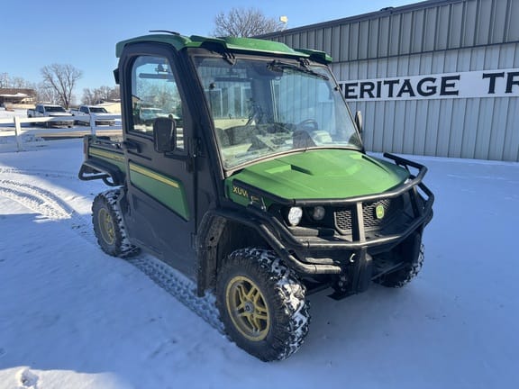 2019 John Deere XUV 835R Equipment Image0